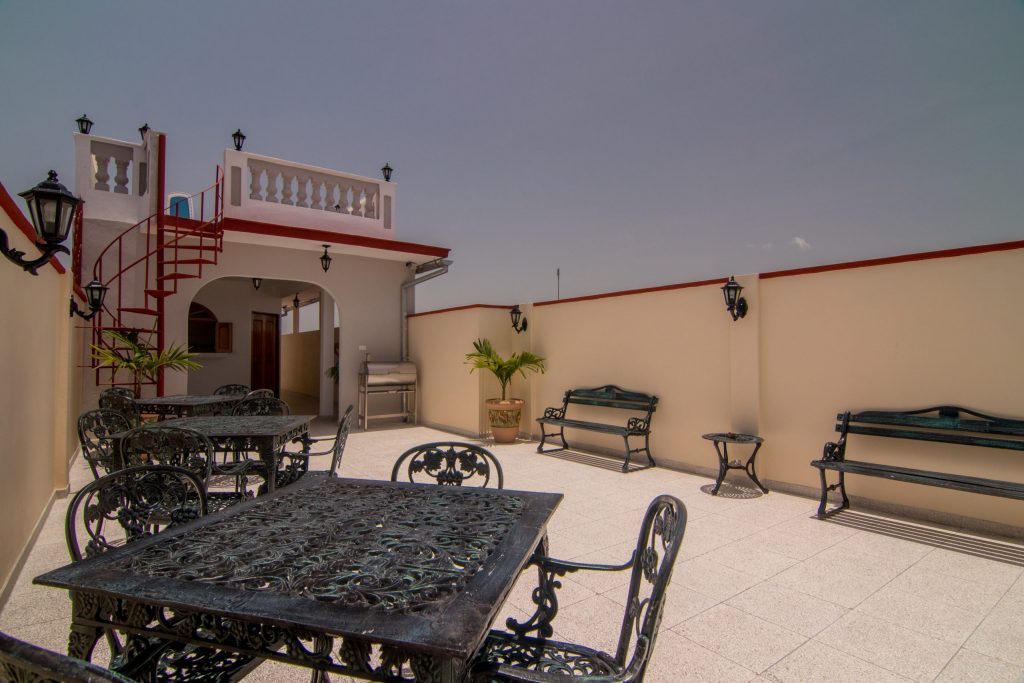 Casa_Particular_Hostal_Cienfuegos_Sunrise_Maide___Jonny_Cienfuegos_Terrasse