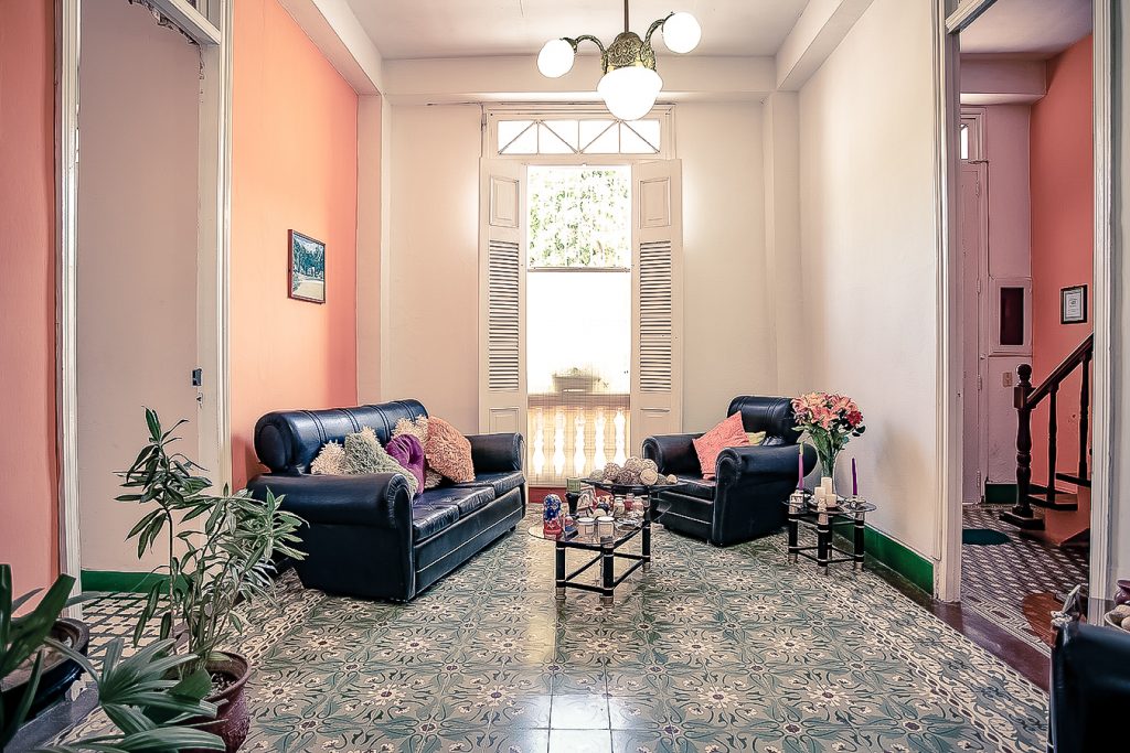 Casa_Particular_Hostal_Olga_Rivera_Gomez_Santa_Clara_Wohnzimmerjpg